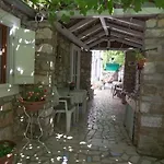 Διαμέρισμα Loredana A2 *