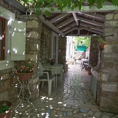 Апартаменты Loredana A2 *